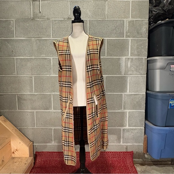 Burberry trench coat - Picture 8 of 15